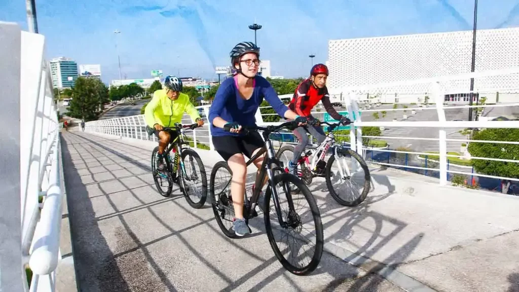 Gobierno de Puebla anuncia rehabilitación de ciclopista elevada de Vía Atlixcáyotl