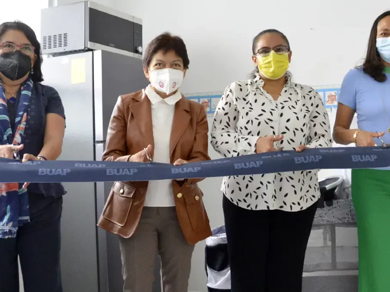 Inaugura la Rectora María Lilia Cedillo sala de lactancia en la Preparatoria Benito Juárez