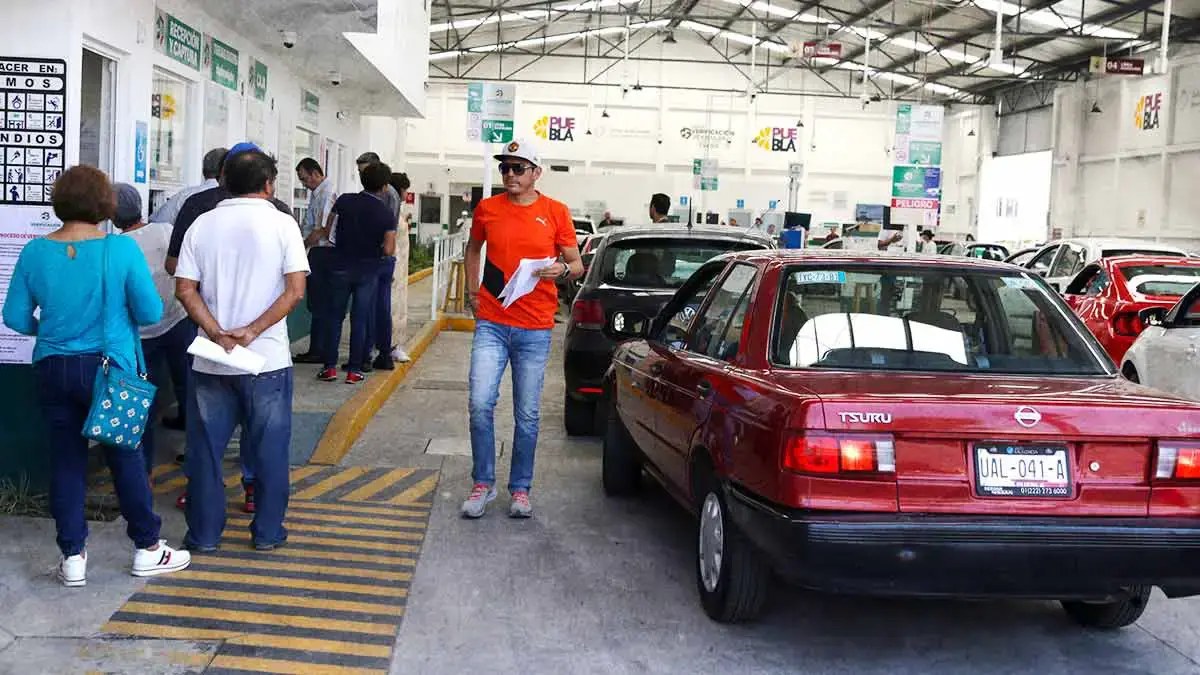 Amplían horarios de atención en Verificentros de Puebla