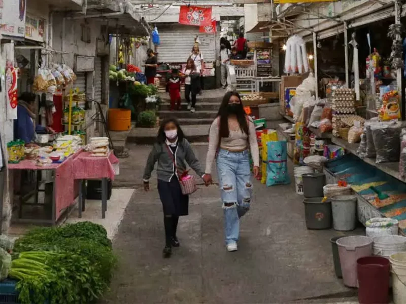 Ayuntamiento ofrece espacios vacíos en mercados de Puebla para ambulantes 