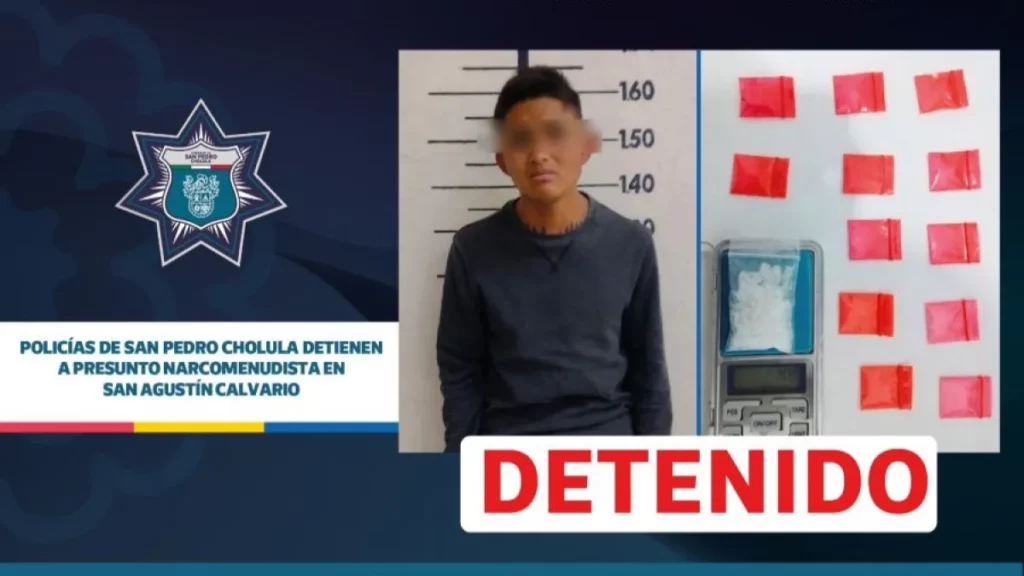 Policías de San Pedro Cholula detienen a presunto narcomenudista en San Agustín Calvario.