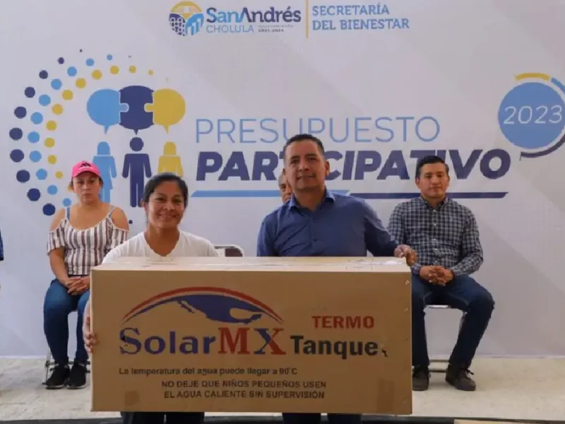 Beneficia Mundo Tlatehui a 150 familias sanandreseñas con la entrega de calentadores solares