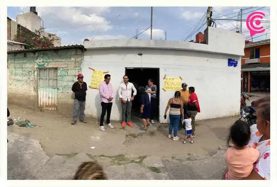 Poblanos acusan a vecino de San José los Cerritos, de apropiarse de Casa de Salud