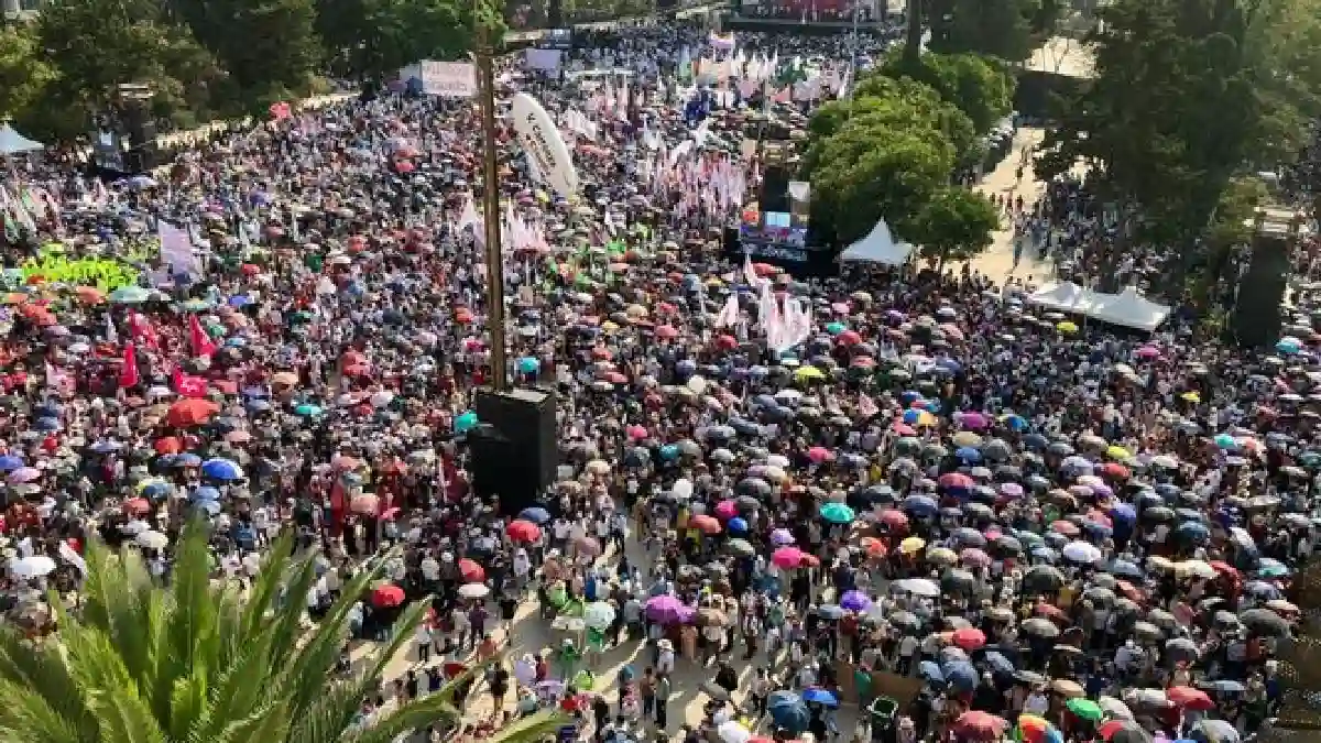 “Es tiempo de ser protagonistas de la historia”_ Claudia Sheinbaum se despide en un gran encuentro con el pueblo de la Ciudad de México