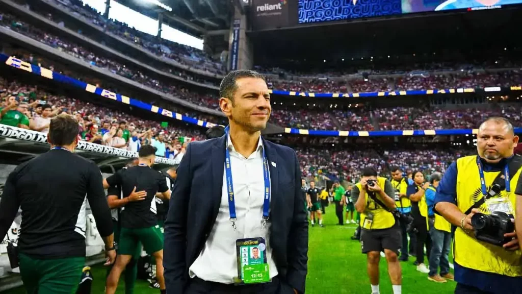 “Jimmy” Lozano debuta con el pie derecho al frente de la Selección Mexicana en Copa Oro 
