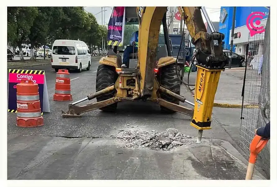 Inicia reconstrucción de seis pasos peatonales en Puebla capital