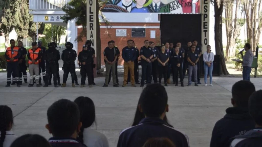 San Pedro Cholula realiza primer simulacro preventivo de seguridad en secundaria de Acuexcomac.