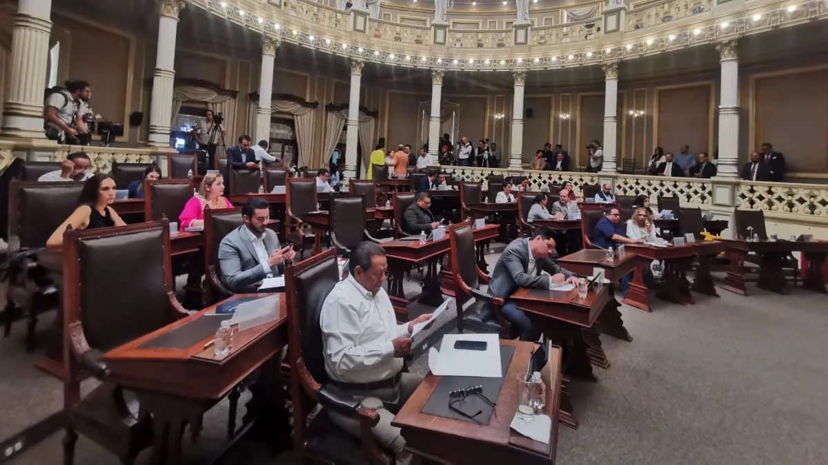 Analiza la LXI Legislatura iniciativa para que migrantes tengan representatividad en el Congreso.