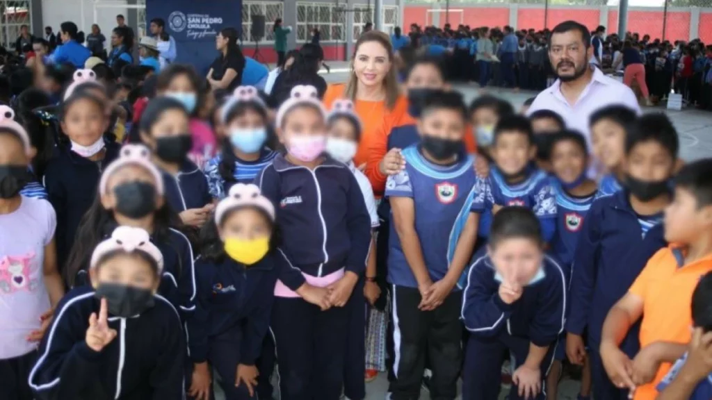 Lo que sea necesario en educación, lo vamos a seguir invirtiendo: Paola Angon.
