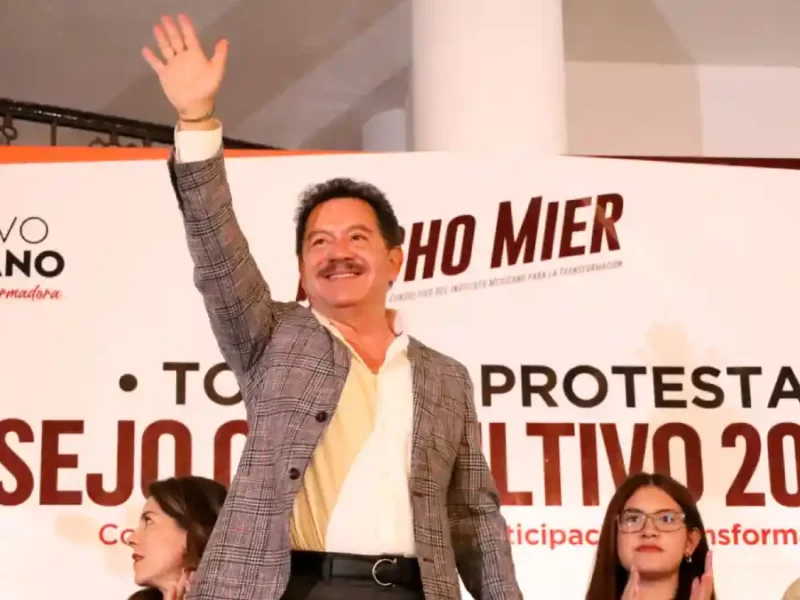 Toma Nacho Mier protesta a integrantes del Colectivo Ciudadano de Participación Transformadora