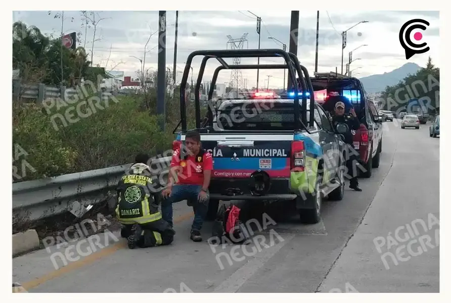 Maestra resulta gravemente herida en accidente automovilístico; muere en el ISSSTEP