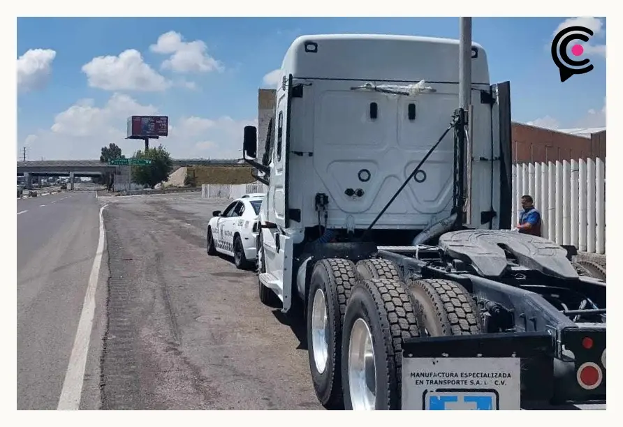 Luego del robo a tractocamión, transportista es rescatado tras ser privado de la libertad
