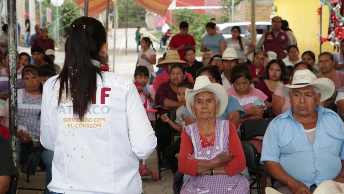 Ariadna Ayala continúa inaugurando obras en Atlixco.