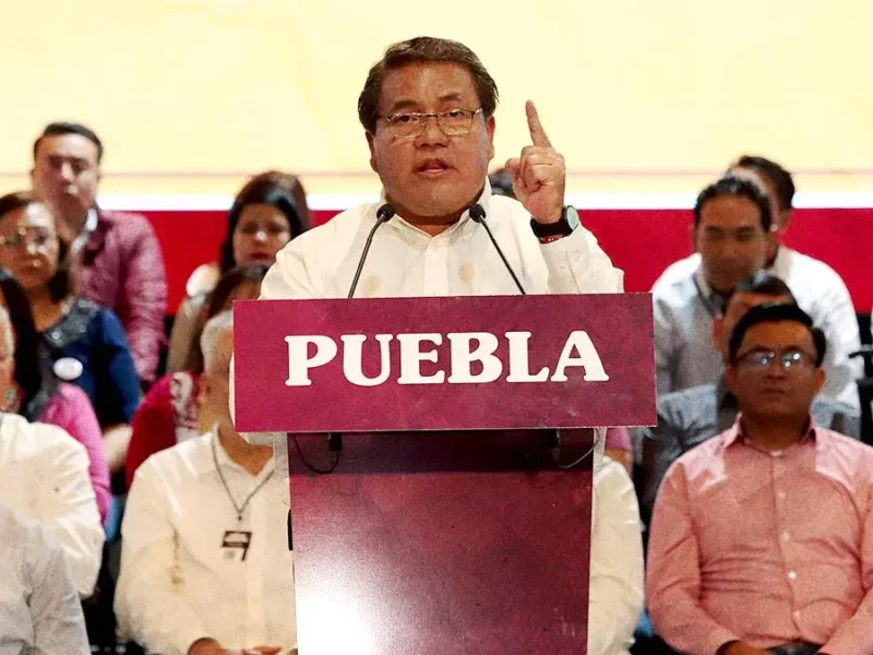 Julio Huerta renuncia a Segob y se destapa para la gubernatura de Puebla