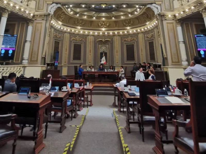 Impulsan en el Congreso de Puebla una iniciativa para evitar el juicio político de los servidores públicos por expresar sus ideas.
