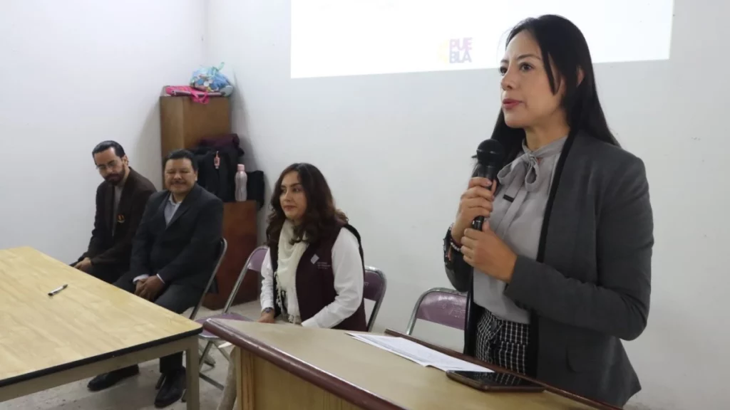 Promueve Voluntariado del Congreso recolección de tapas de plástico en escuelas.