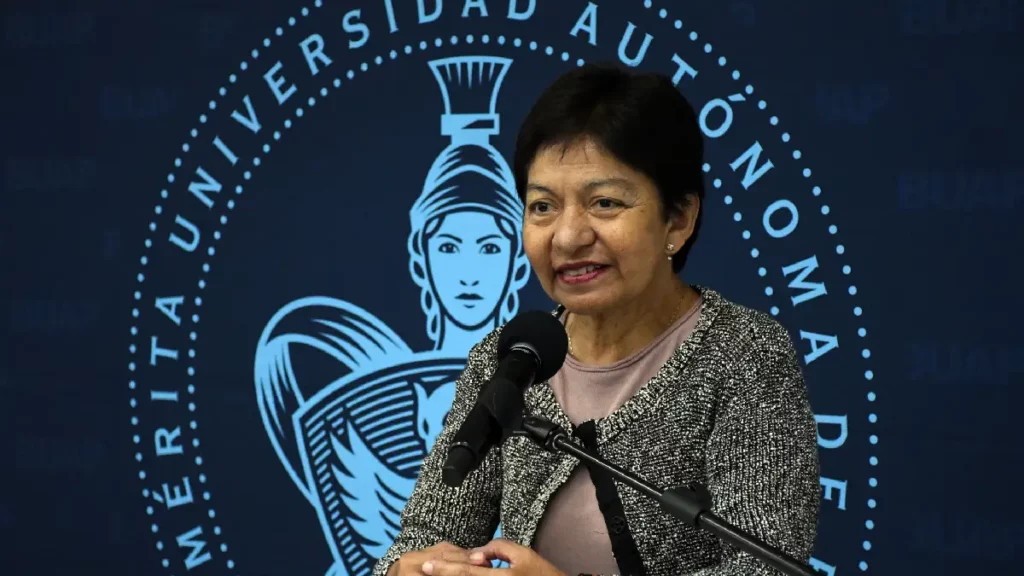 Las interacciones entre unidades académicas permiten trabajar como un solo equipo por y para la institución: Rectora Lilia Cedillo Ramírez