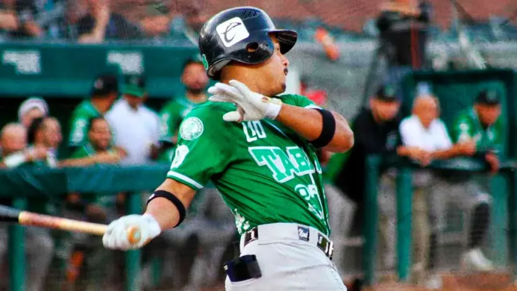 Olmecas de Tabasco apalea a Pericos de Puebla en el primero de la serie.