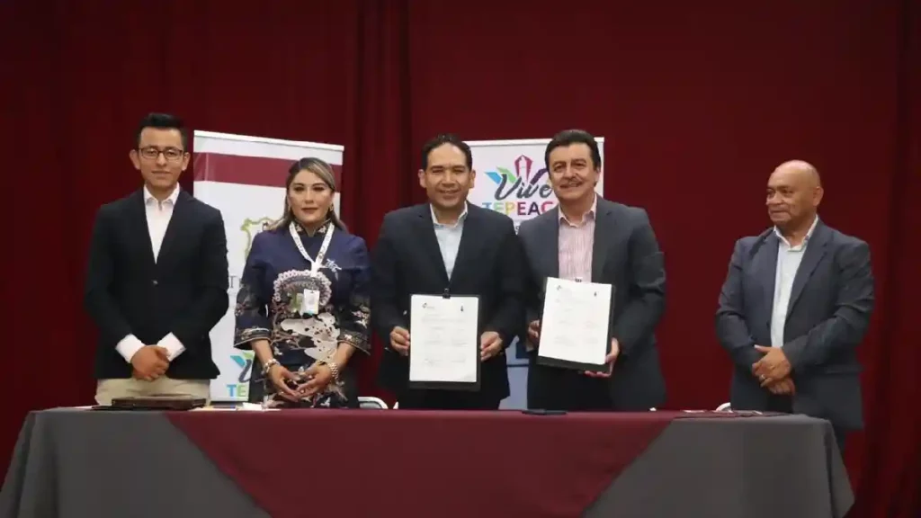 Gobierno Municipal de Tepeaca firma convenio con el ICATEP