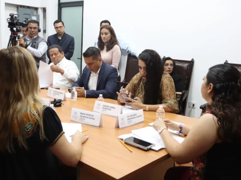 Avala Comisión de Educación del Congreso la lista de ganadores de la Medalla Juan C. Bonilla.