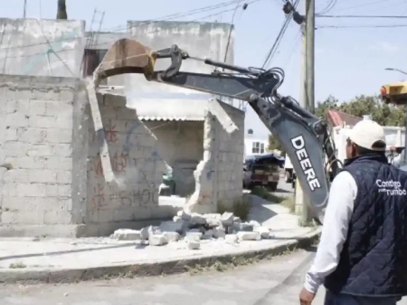 Ayuntamiento de Puebla continúa despejando la vía pública y espacios comunes