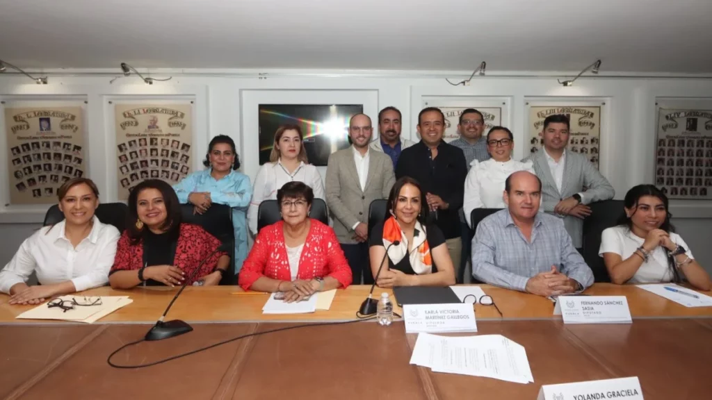 Comparece en Comisiones Unidas del Congreso el titular de Carreteras de Cuota de Puebla.