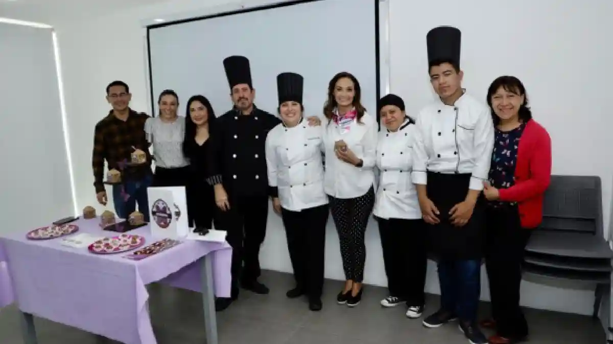 Estudiantes del SMDIF Puebla ganan Concurso de Emprendimiento 2023 de SEP