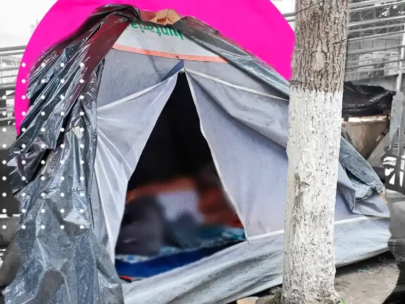 Retiran casas de campaña para familiares del Hospital del Niño Poblano.