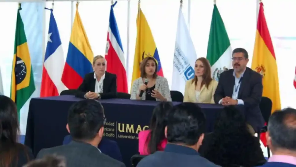 Personal de Sindicatura Municipal se profesionaliza en amparo y mediación para solución de conflictos