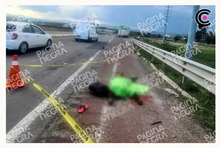 Choca con su moto Ducati contra una camioneta y muere en Texmelucan