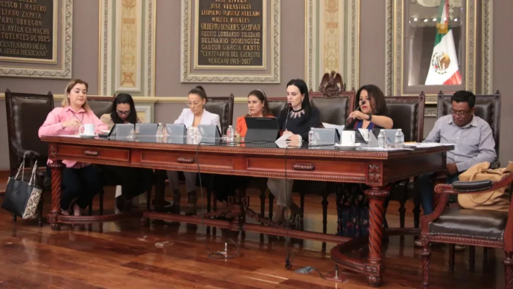 Convoca Comisión Permanente a Sesión Extraordinaria para este 27 de julio.