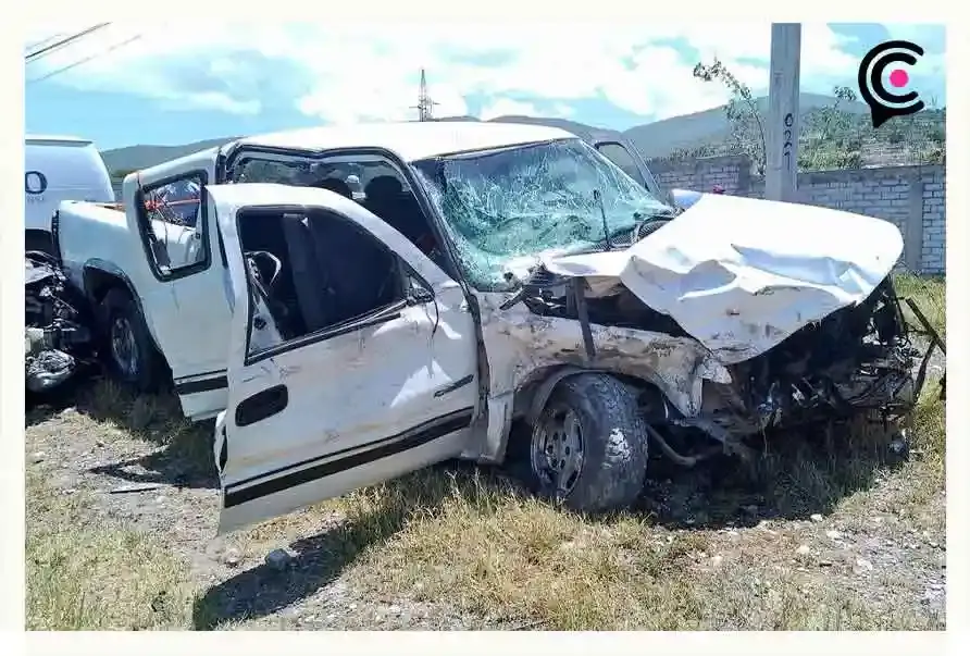 Un muerto y seis heridos dejó un choque frontal en Santiago Miahuatlán
