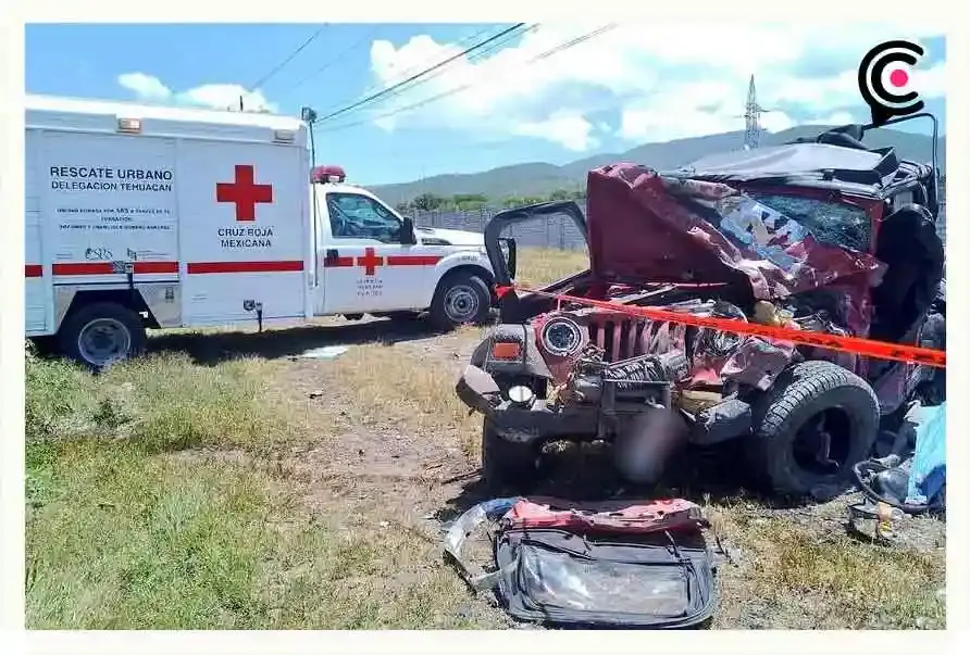 Un muerto y seis heridos dejó un choque frontal en Santiago Miahuatlán