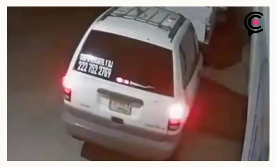En un minuto se roban una camioneta con instrumentos en Atlixco.