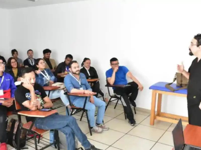 Personal de Sindicatura de Puebla capital se capacita en primeros auxilios