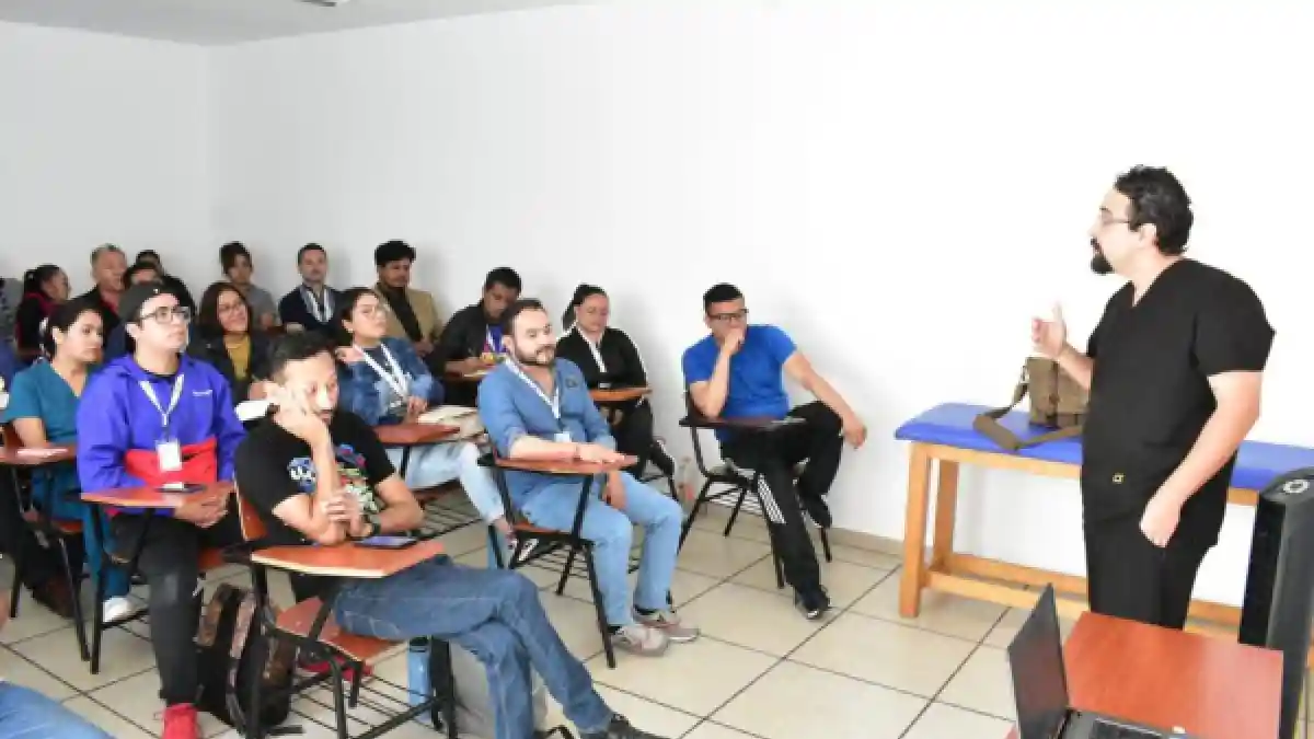 Personal de Sindicatura de Puebla capital se capacita en primeros auxilios