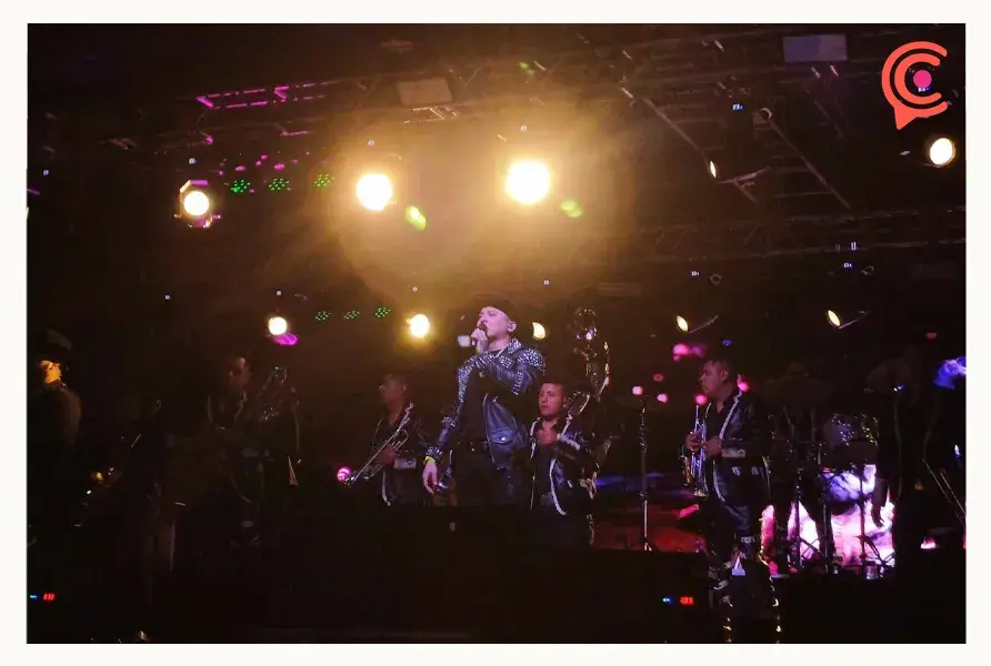 Edwin Luna y la Trakalosa de Monterrey abarrotan concierto en la Feria de Atlixco
