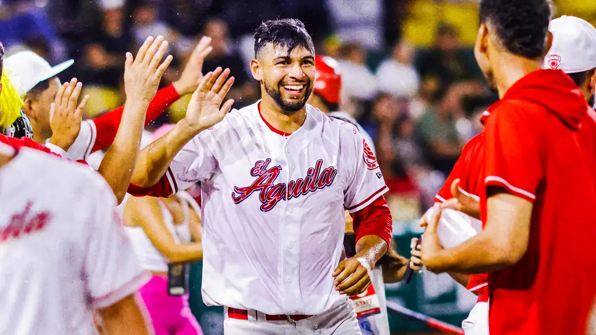 El Águila de Veracruz recata el tercero de la serie ante los Pericos de Puebla