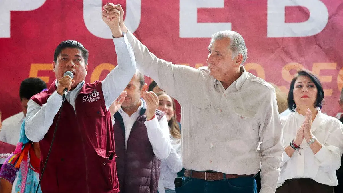 Adán Augusto López visita Puebla; promete reducir edad para pensión de adultos mayores.