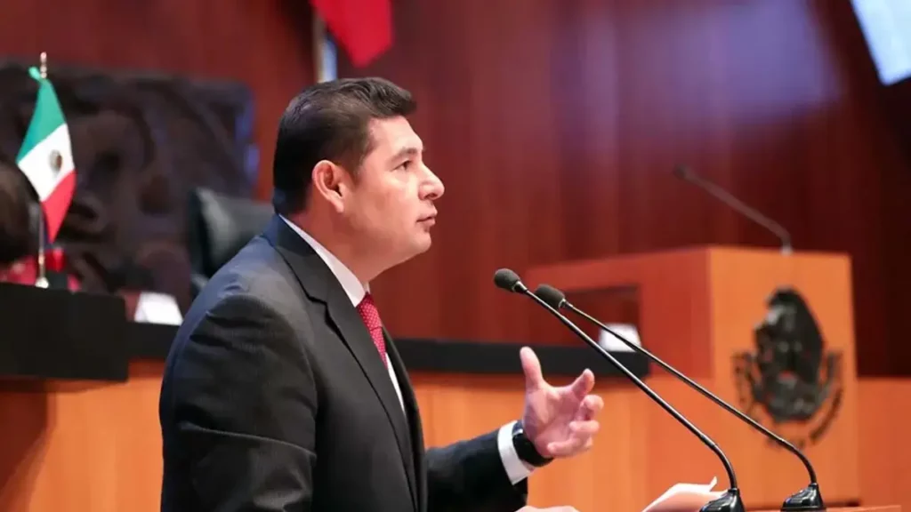 Alejandro Armenta destaca papel de la Secretaría de Marina para garantizar seguridad del país 