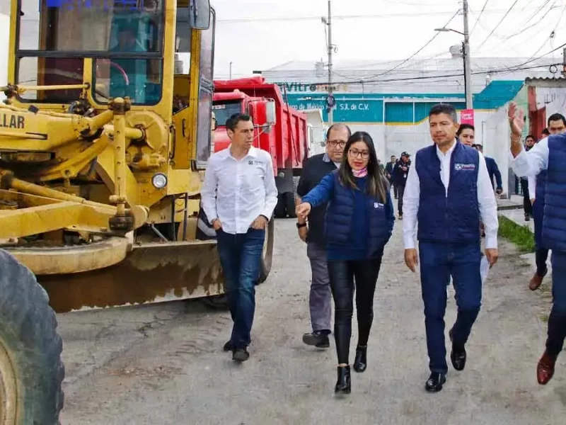 Ayuntamiento de Puebla anuncia inversión de 60 millones de pesos para bacheo.