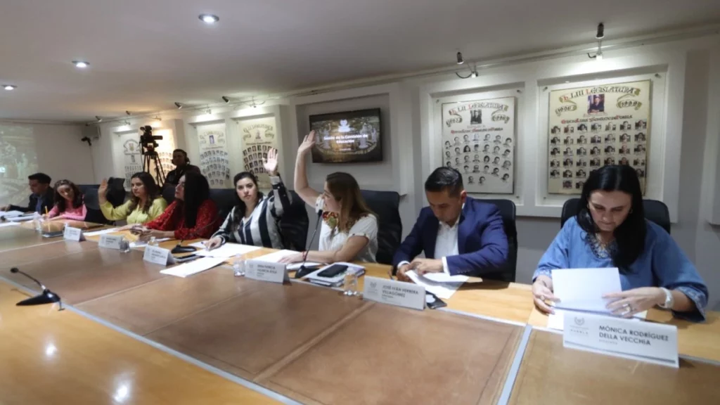 Comisión del Congreso aprueba exhorto para fortalecer estrategia de prevención de adicciones en escuelas.