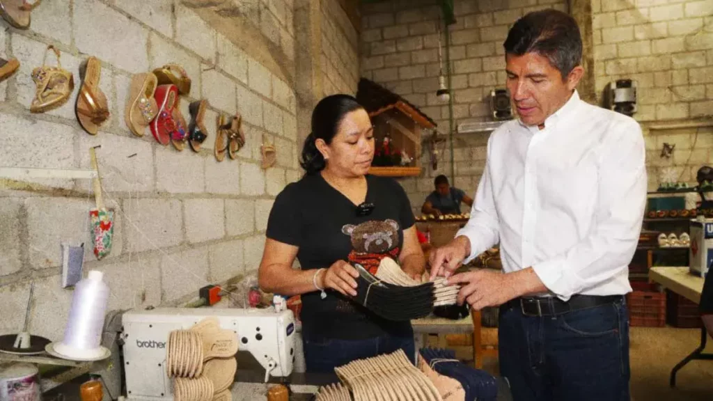 Eduardo Rivera cierra quinto mes de gira visitando Tepeyahualco