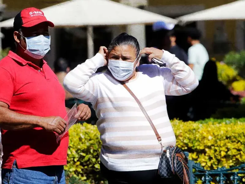 UNAM recomienda retomar el uso de cubrebocas ante cambios en el comportamiento del Covid-19.
