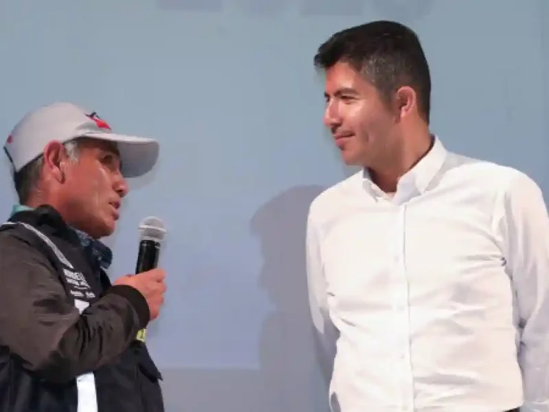 Ayuntamiento de Puebla capacita y entrega uniformes a recicladores voluntarios