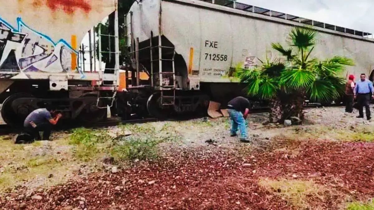 Tren atropella a estudiante en Tehuacán, la víctima murió