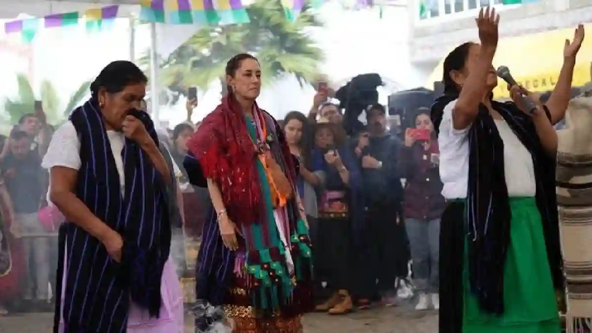 ‘’El pueblo de México está en el corazón de los pueblos indígenas’’: En Cheranástico, Claudia Sheinbaum se convierte en la primera mujer en ser nombrada ‘’Nana’’ de la comunidad purépecha de Michoacán