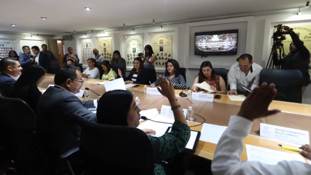 Ayuntamientos en Puebla estarán obligados a crear instancias municipales de las mujeres; aprueban Comisiones del Congreso.
