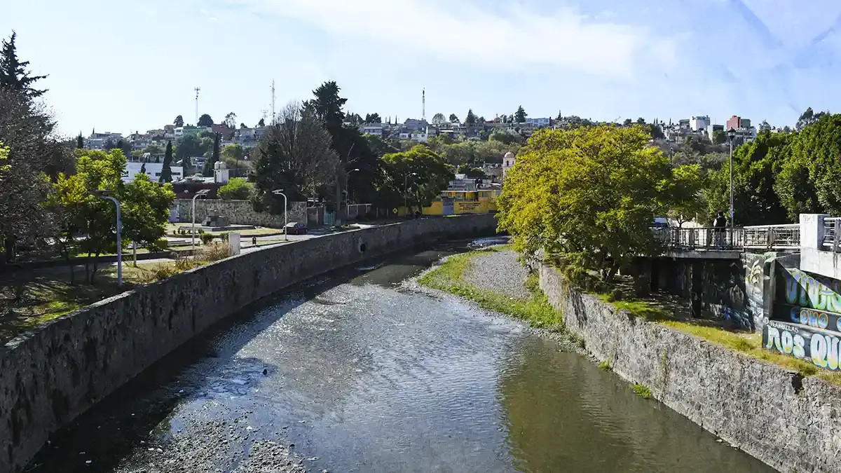 Puebla, Tlaxcala y Federación crean estrategias para sanear el río Atoyac.