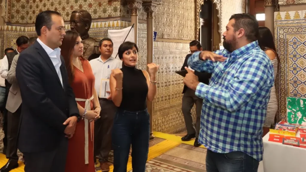 Presentan en el Congreso resultados de actividades realizadas en la consulta a personas con discapacidad.
